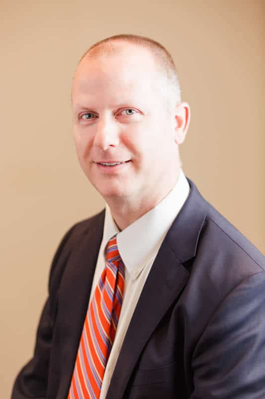 Dr. Brad Larreau, DDS, Dr. Steven Thomas, Seven Lakes Dental. General Dentist, Cosmetic Dentist, Restorative Dentist, Preventative Dentist, Family Dentist. Cerec Same-Day Crowns, Dental Implants, Clear Aligners (ClearCorrect/SureSmile), Wisdom Teeth Removal, Teeth Whitening. Dentist in Marysville, WA 98271